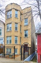 2329 W Barry Ave in Chicago, IL - Building Photo
