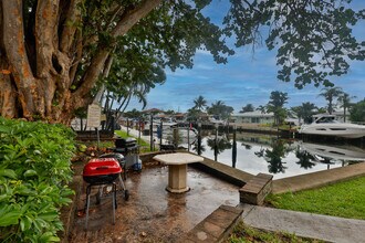 331 SE 19th Ave in Pompano Beach, FL - Building Photo - Building Photo