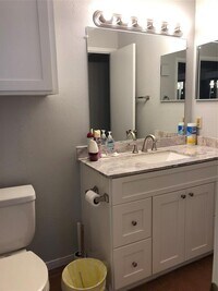 2121 Hepburn St photo'