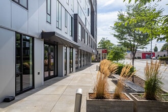 Baumhaus Apartments in Pittsburgh, PA - Building Photo - Building Photo