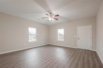 4813 Palisade Dr in Houston, TX - Building Photo - Building Photo