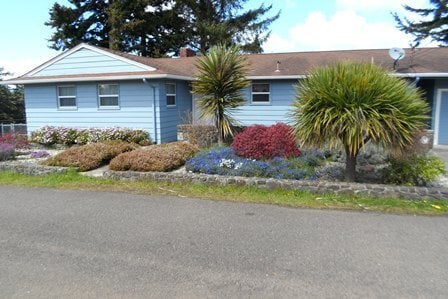 560 Elm Ave in Coos Bay, OR - Building Photo - Building Photo