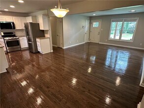 1909 Cindy Dr in Decatur, GA - Building Photo - Building Photo