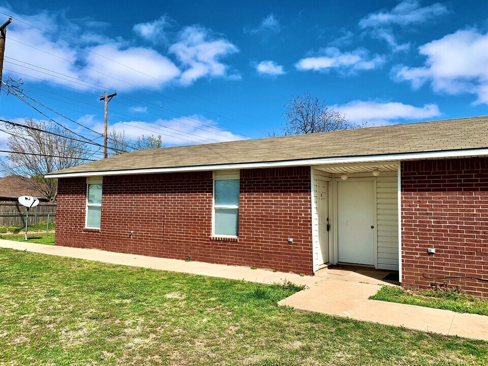 1502 82nd St in Lubbock, TX - Building Photo