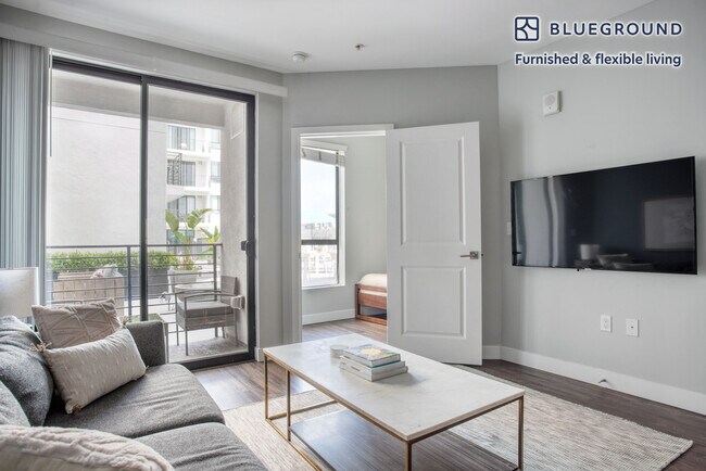 5500 Klump Ave, Unit FL2-ID1129 in Los Angeles, CA - Building Photo - Building Photo