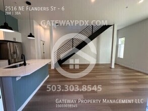 2516 NE Flanders St in Portland, OR - Building Photo - Building Photo
