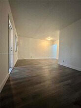 618 NE 8th Ave in Fort Lauderdale, FL - Building Photo - Building Photo