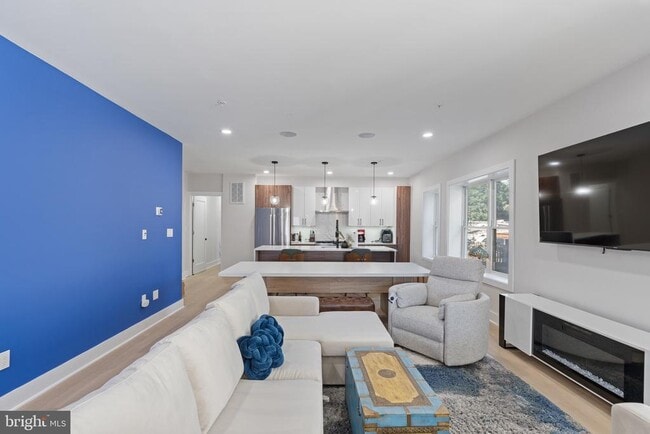 property at 615 Irving St NW