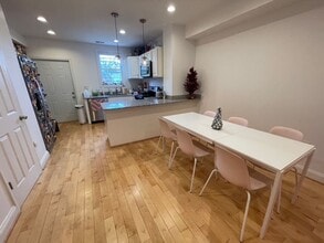 1322 Ridge Pl SE in Washington, DC - Building Photo - Building Photo