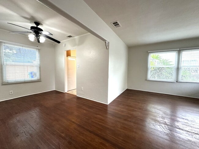 property at 4060 Myrtle Ave