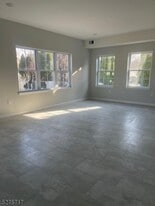 476 Meade St in Orange, NJ - Building Photo