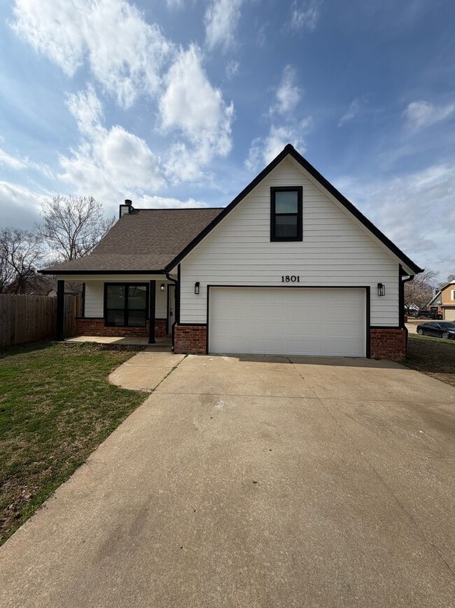 property at 1801 S Missouri Ave