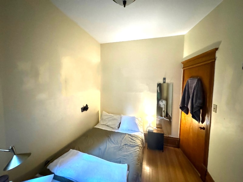 651 W Roscoe St in Chicago, IL - Building Photo