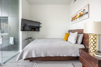 14A Hazelton Ave in Toronto, ON - Building Photo - Building Photo