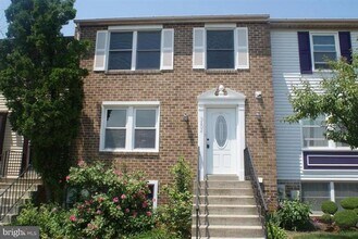 3602 Castle Terrace in Silver Spring, MD - Building Photo - Building Photo