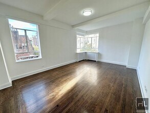 FIFTH AVENUE in New York, NY - Foto de edificio - Building Photo