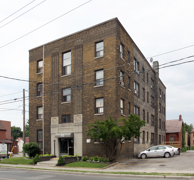 172 Vaughan Rd in Toronto, ON - Building Photo