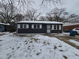 1044 Hobart St in Gary, IN - Building Photo