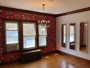 3304 N Hamlin Ave in Chicago, IL - Foto de edificio - Building Photo