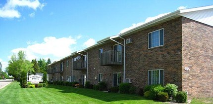 Colonial Place Apartments in Antigo, WI - Building Photo - Building Photo