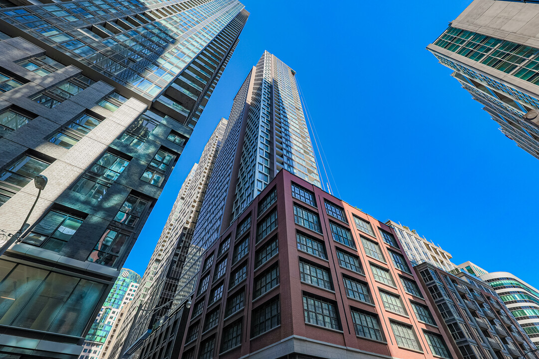 N°55 Mercer Condos in Toronto, ON - Building Photo