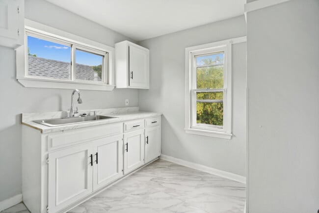 4059 N 7th St, Unit 1