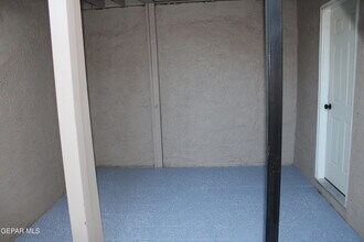 11100 La Quinta Pl in El Paso, TX - Building Photo - Building Photo