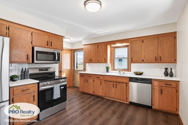 3946 Xenia Ave N in Minneapolis, MN - Building Photo - Building Photo