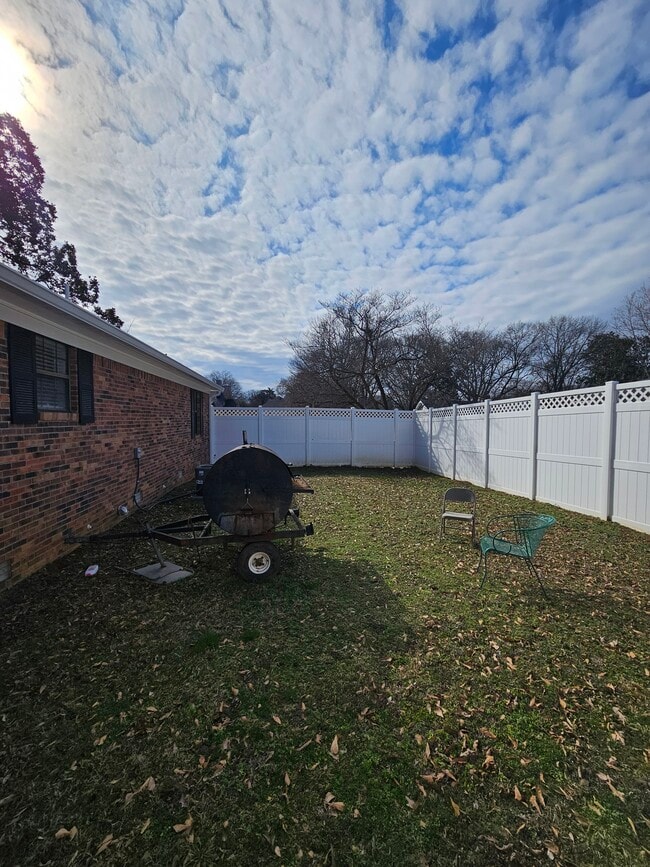 124 W Grand St in Jackson, TN - Building Photo - Building Photo