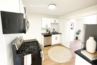 119 S 54th St in Philadelphia, PA - Building Photo - Building Photo