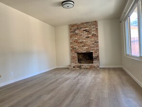 3009 Lillard Dr in Davis, CA - Building Photo - Building Photo