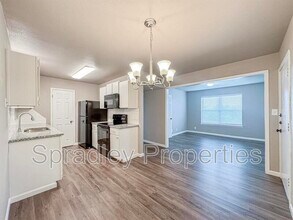 120 W Main St in Troy, TX - Building Photo - Building Photo