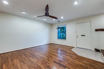 4932 N Hall St in Dallas, TX - Building Photo - Building Photo