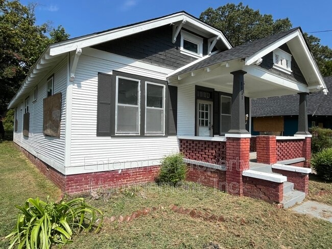1131 Rozelle St in Memphis, TN - Building Photo - Building Photo