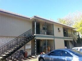 312 E 43rd St in Austin, TX - Building Photo