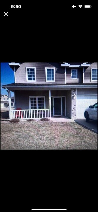 2104 NW Ashton Ln, Unit #3 Photo