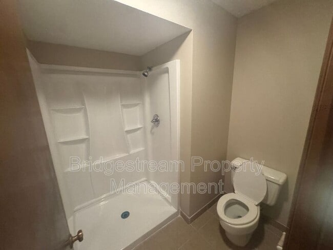 1040 Beryl Trail in Dayton, OH - Building Photo - Building Photo