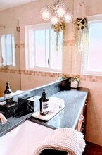 14225 Mango Dr in Del Mar, CA - Foto de edificio - Building Photo