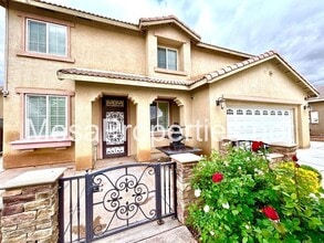 13681 Nova Ln in Victorville, CA - Building Photo - Building Photo