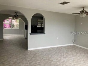 5643 Riddle Rd in Holiday, FL - Building Photo - Building Photo