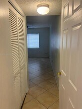 3000 Sunrise Lakes Dr W in Sunrise, FL - Building Photo - Building Photo