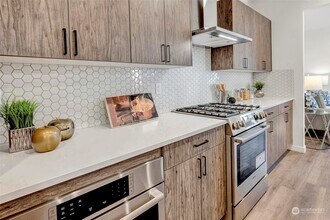 15008 40th Ave W in Lynnwood, WA - Building Photo - Building Photo