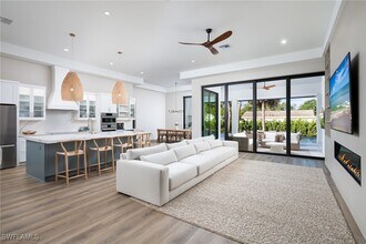 1257 11th Ct N in Naples, FL - Building Photo - Building Photo