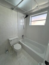 1855 W 60th St in Hialeah, FL - Building Photo - Building Photo