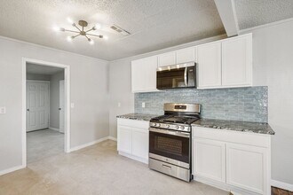 5027 S 30th W Ave in Tulsa, OK - Building Photo - Building Photo