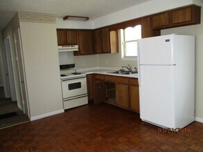 621 Dover Rd in Clarksville, TN - Building Photo - Building Photo