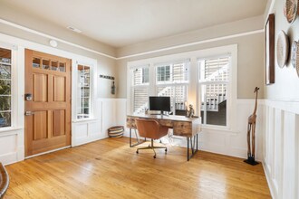 720 NE 47th St in Seattle, WA - Building Photo - Building Photo