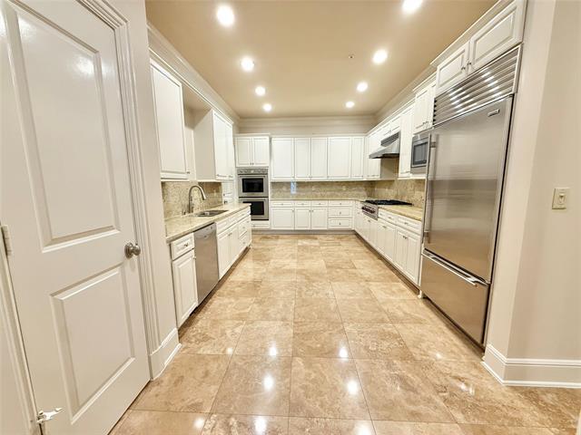 6515 Bandera Ave in Dallas, TX - Building Photo - Building Photo