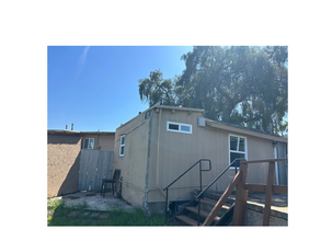 9111 Creekford Dr in Lakeside, CA - Foto de edificio - Building Photo