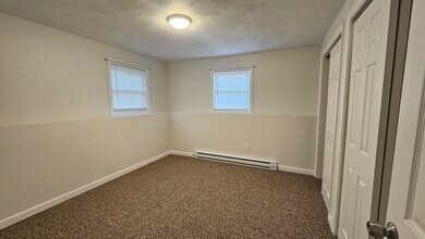 278 Dresser Hill Rd-Unit -6 in Dudley, MA - Foto de edificio - Building Photo